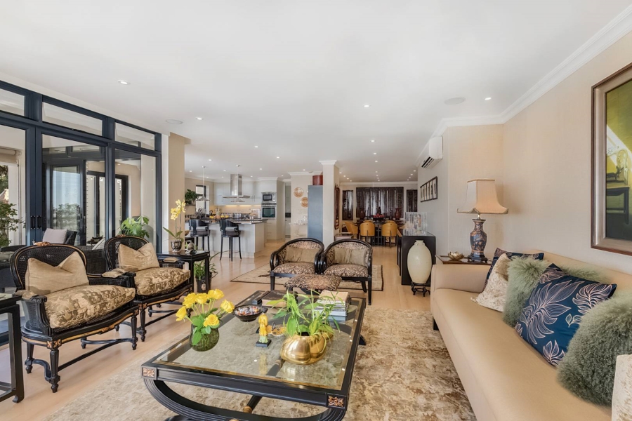 3 Bedroom Property for Sale in Sea Point Western Cape